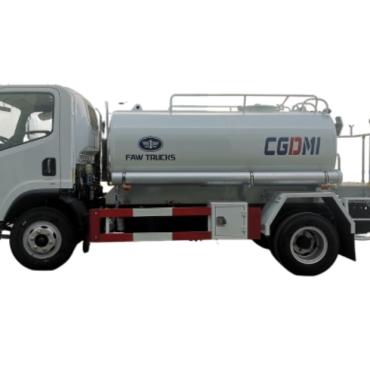 TIGER V 4X2 WATER TANKER 6KL  ( YUCHAI )